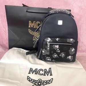 New MCM Backpack (black)